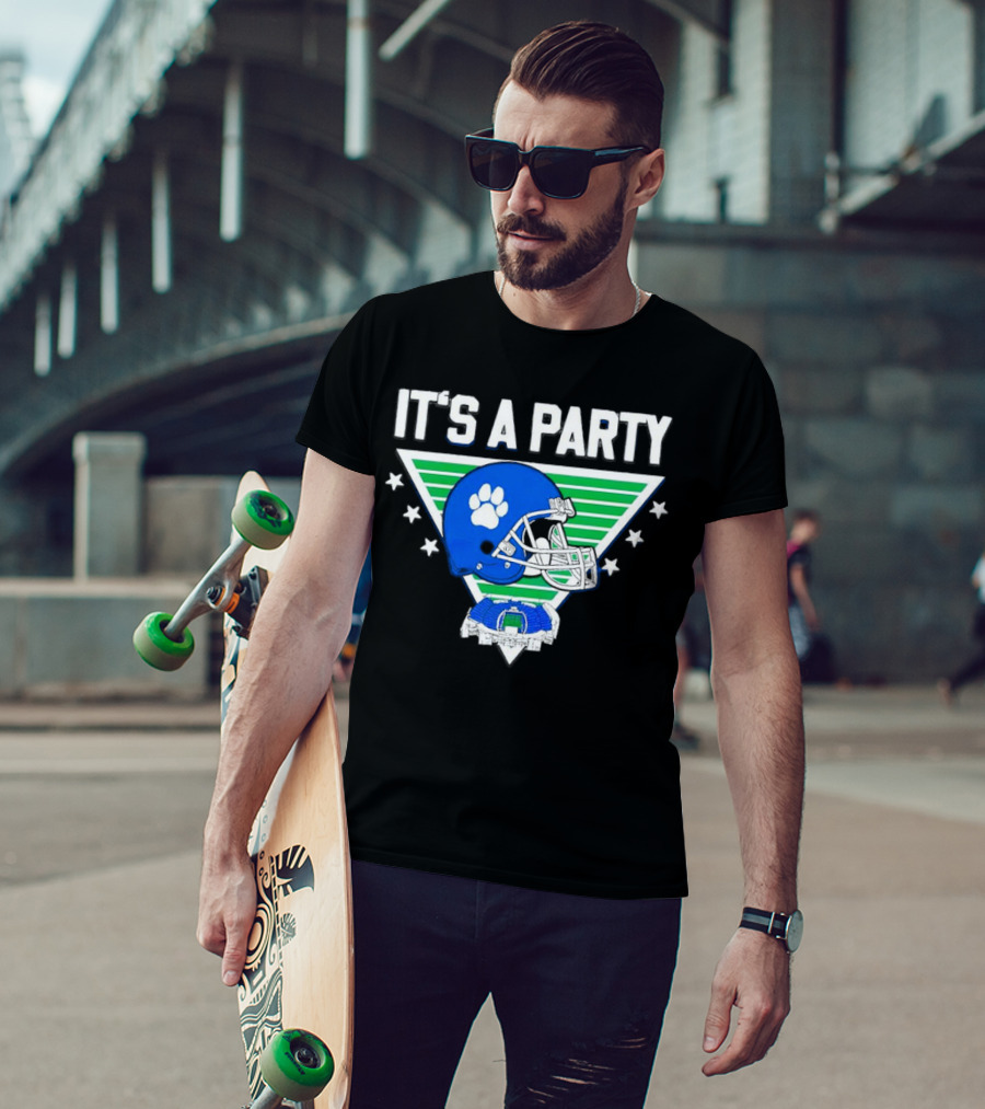 It's A Party Helmet Stadium Kentucky Wildcats T-Shirt