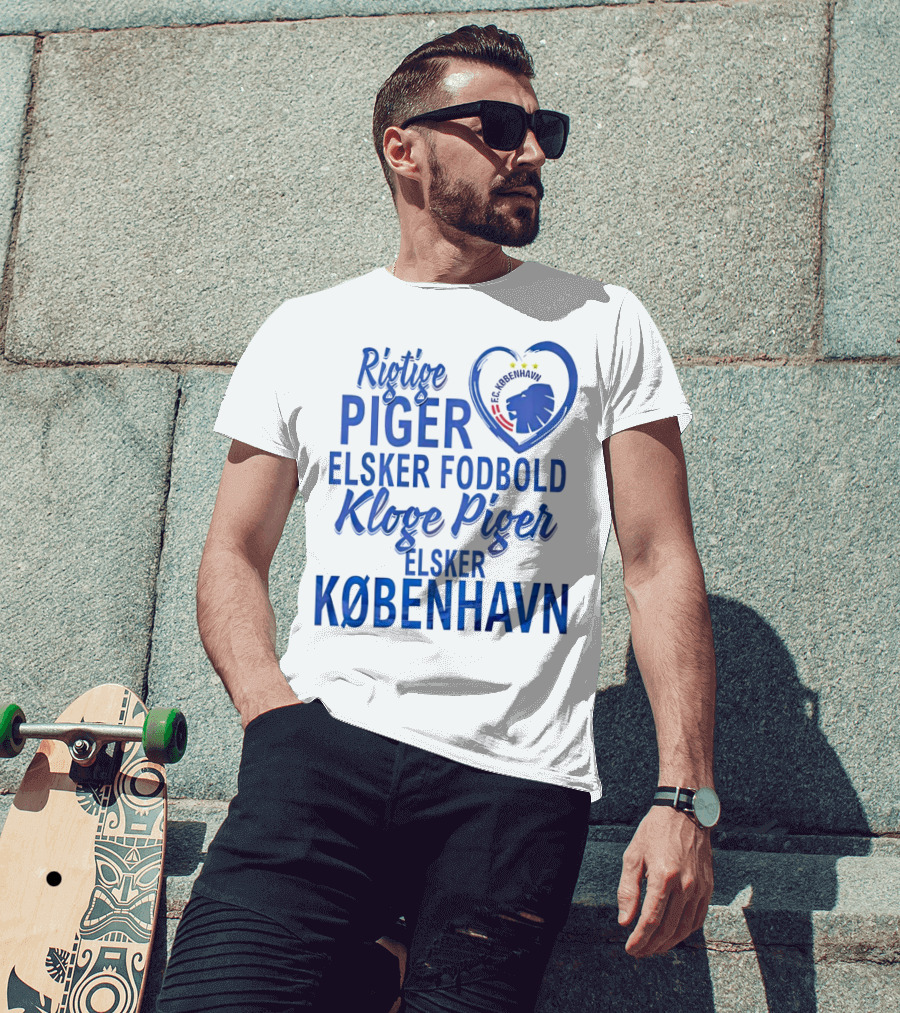 Rigtige Piger Elsker Fodbold Kloge Piger Elsker København FC T-Shirt