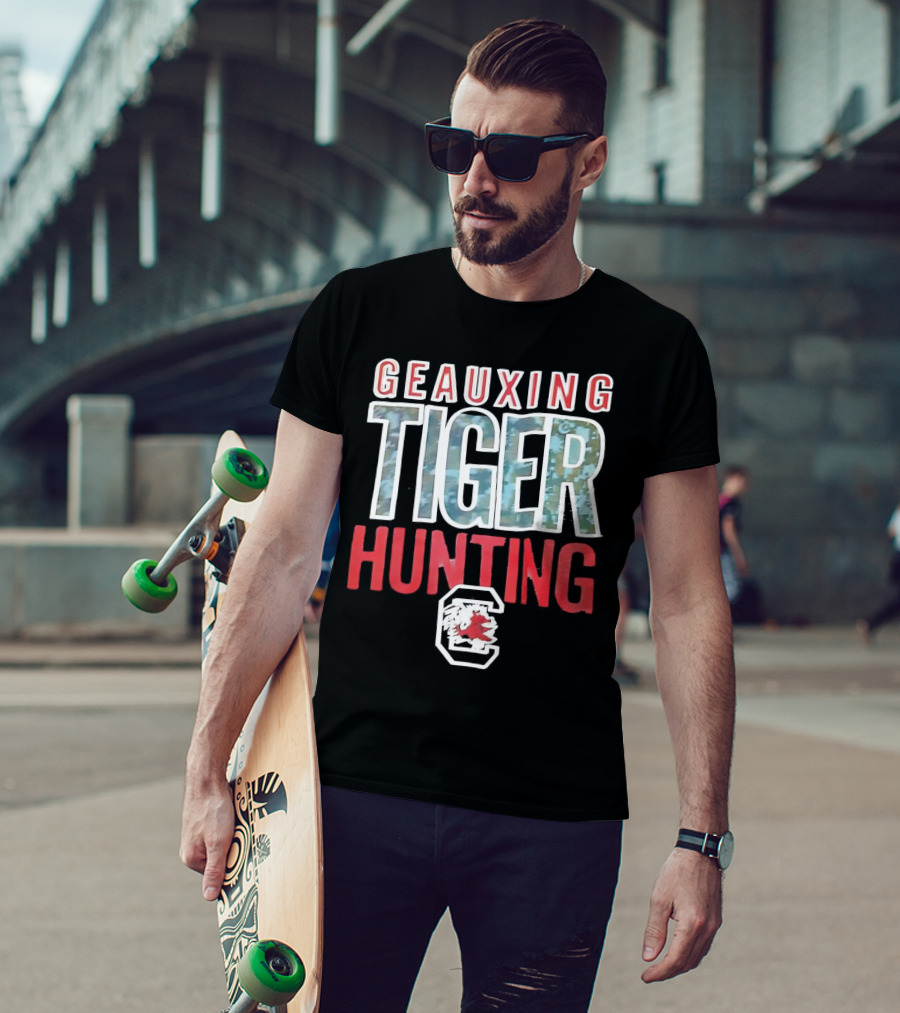 Geauxing Tiger Hunting South Carolina Gamecocks C T-Shirt
