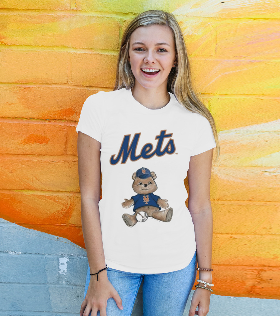 Mets Bear With Cap And Ball T-Shirt