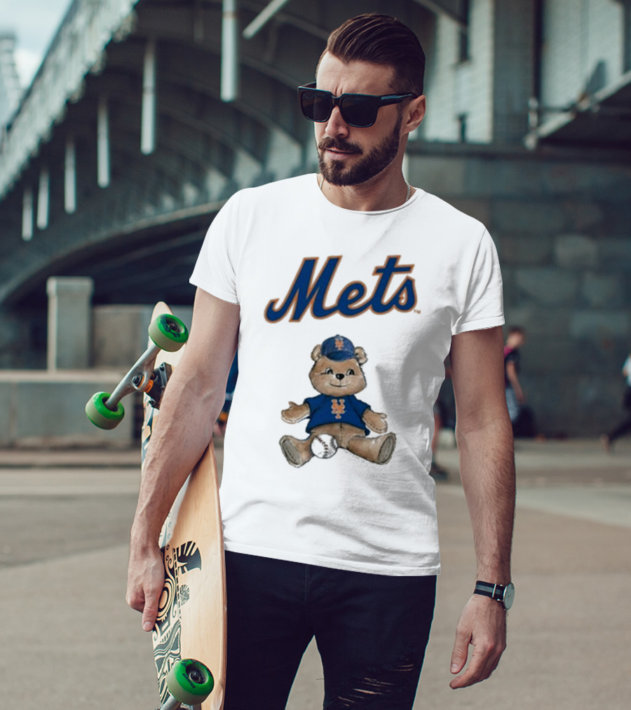 Mets Bear With Cap And Ball T-Shirt