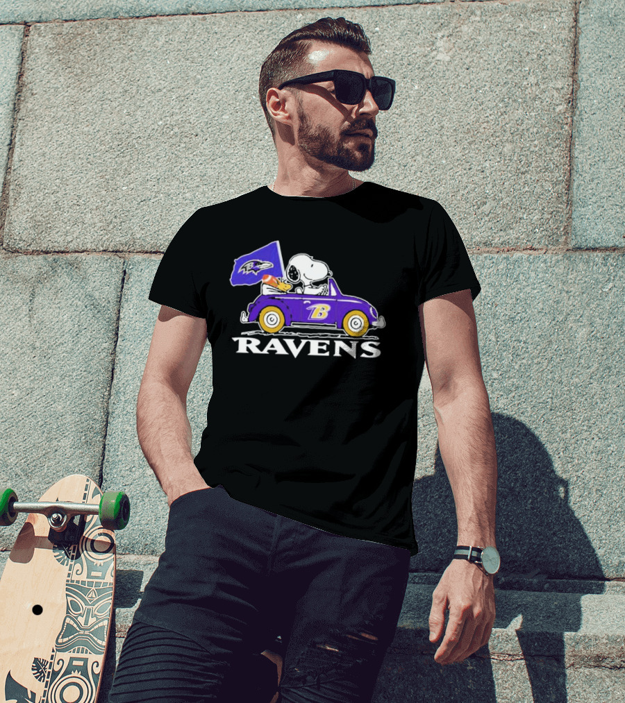 Snoopy And Woodstock Driving Ravens Car With Flag T-Shirt