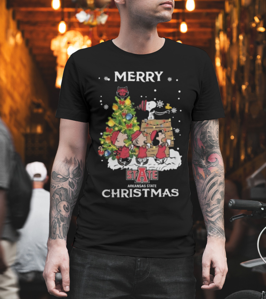 Merry Christmas Arkansas State Red Wolves Snoopy and Friends T-Shirt