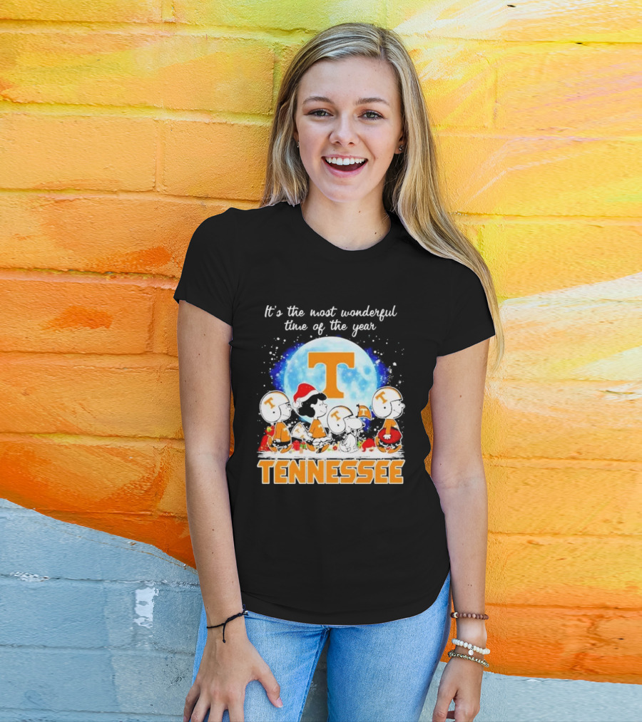 Peanuts Tennessee Volunteers It's The Most Wonderful Time Of The Year Christmas Snoopy Woodstock Lucy Moon T-Shirt