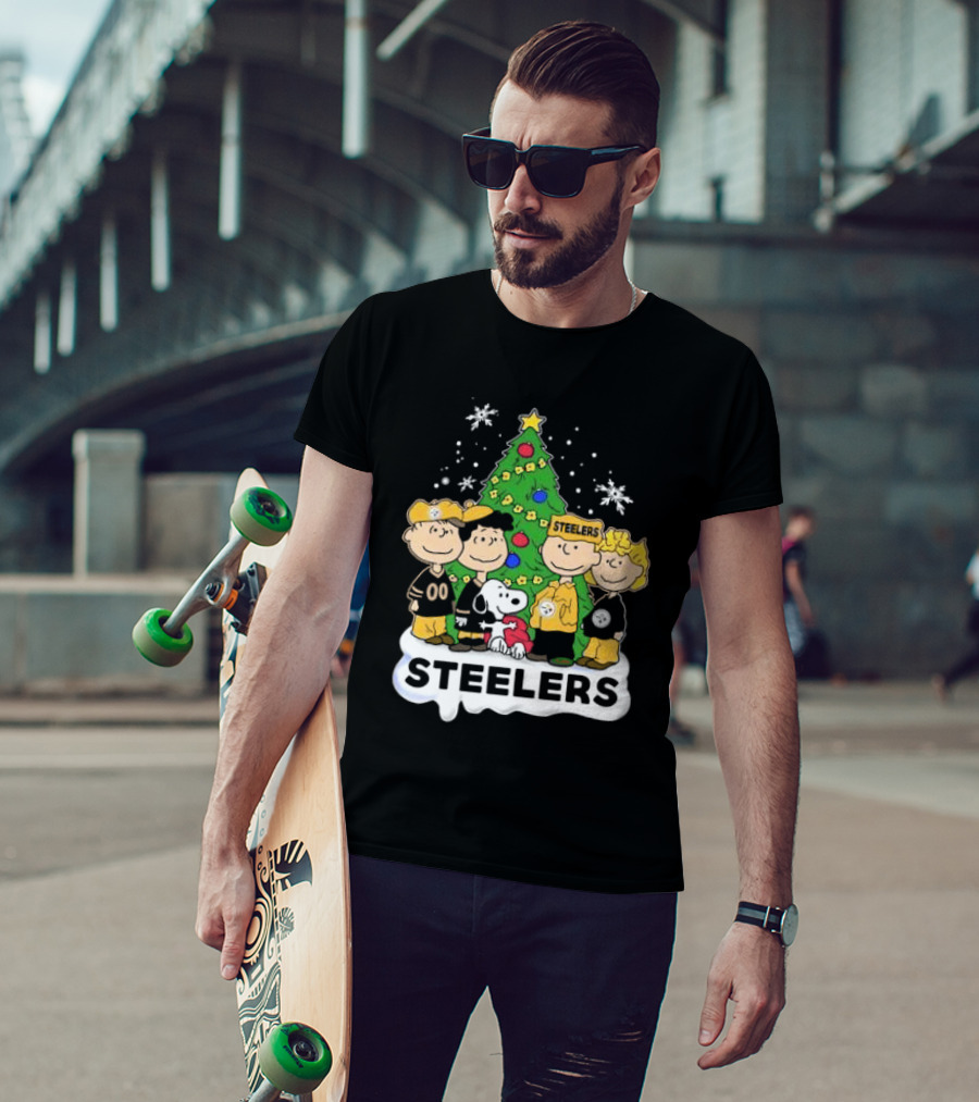 Steelers Snoopy And Friends Christmas Tree T-Shirt