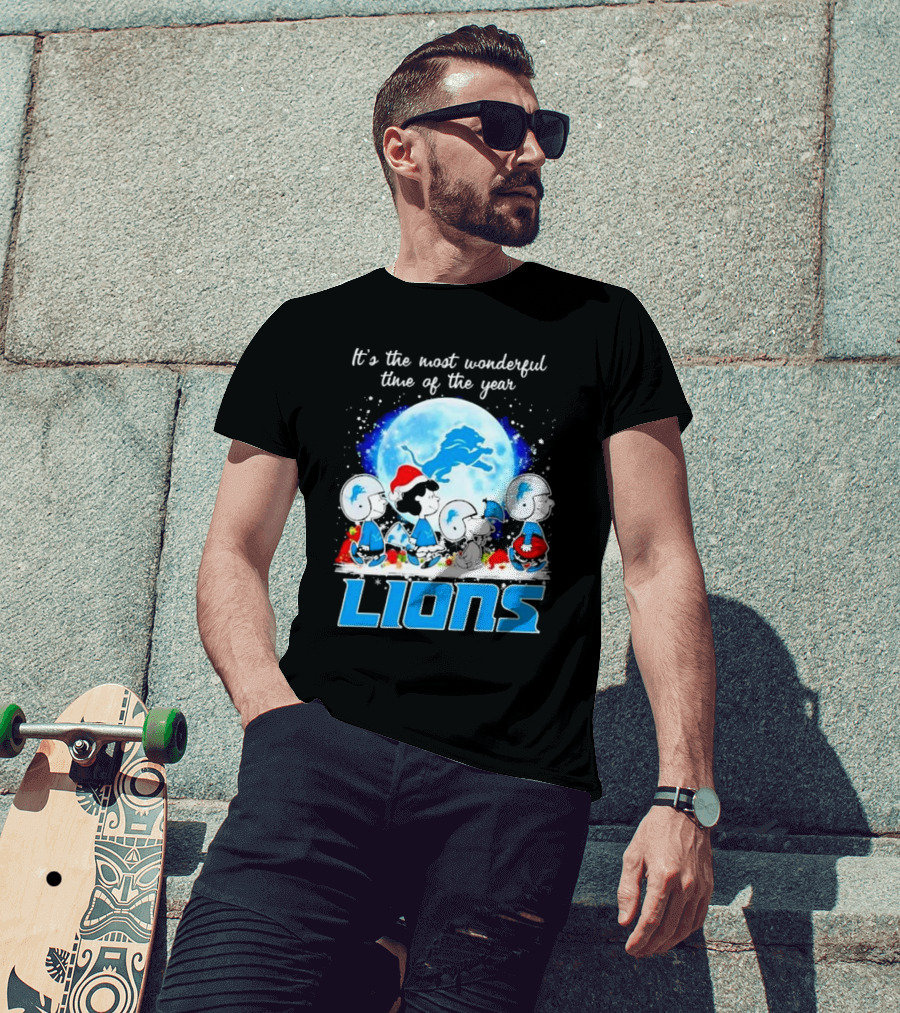Peanuts Detroit Lions Christmas It’s The Most Wonderful Time Of The Year T-Shirt