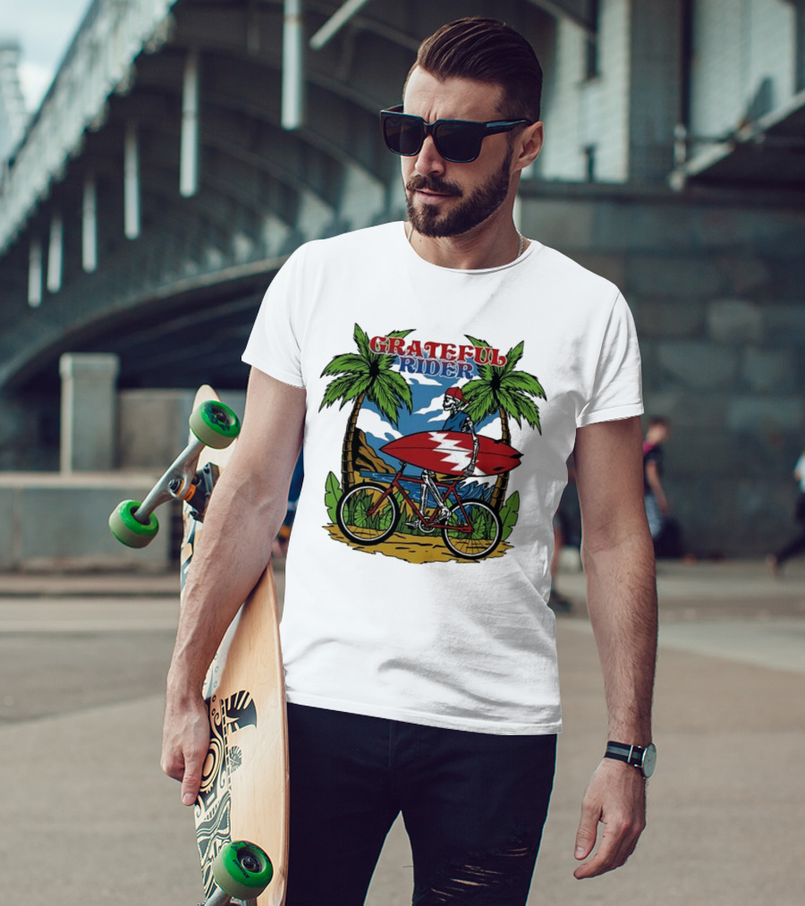 Grateful Rider Skeleton Beach Cruiser With Surfboard And Palm Trees T-Shirt