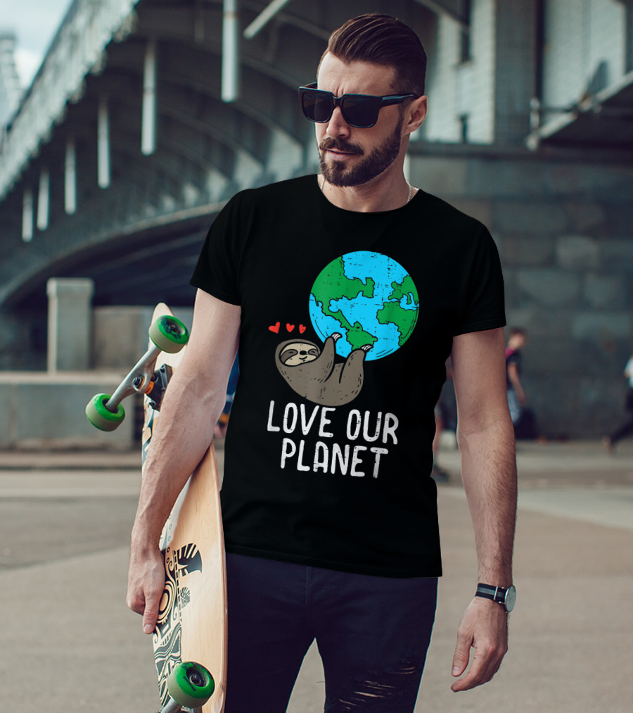 Love Our Planet Sloth Hanging Earth Day Cute Men Hearts Earth T-Shirt