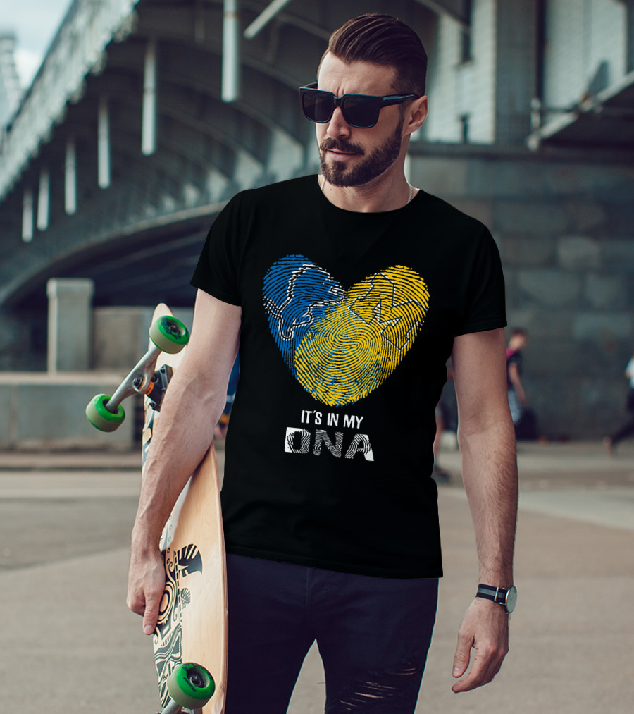Lions Michigan Wolverines Heart Shaped Fingerprint It's In My Dna T-Shirt