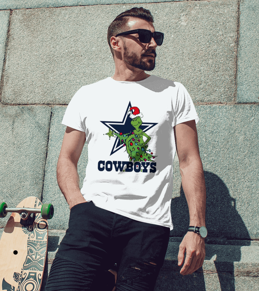 Dallas Cowboys Grinch In Santa Hat With Christmas Tree And Star T-Shirt