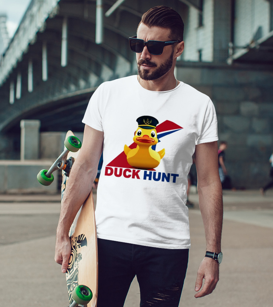 Cruising Duck Hunt Captain Rubber Duck Navy T-Shirt