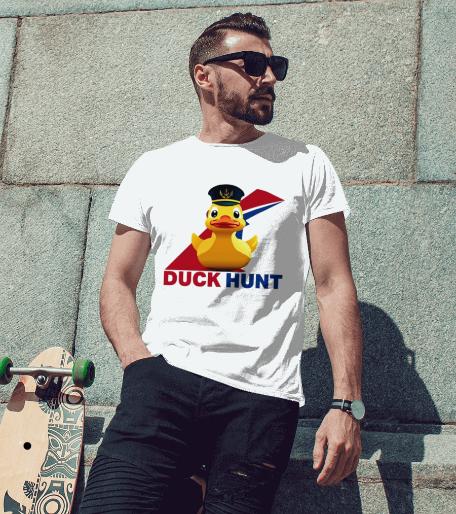 Cruising Duck Hunt Captain Rubber Duck Navy T-Shirt