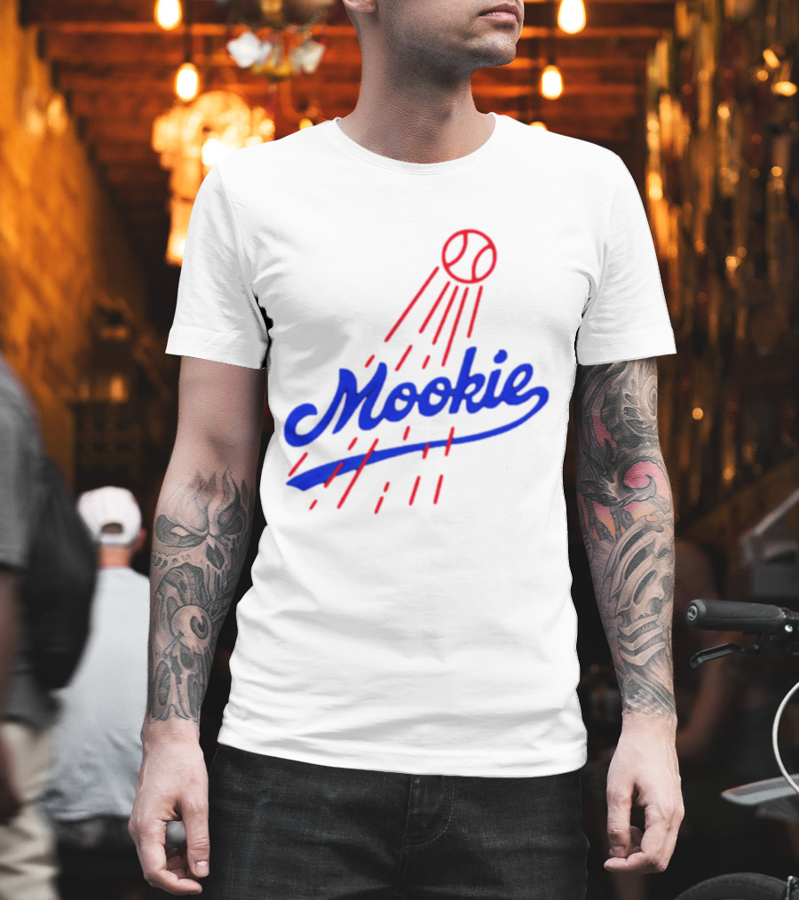 Mookie Signature Red Baseball Design Los Angeles Dodgers T-Shirt