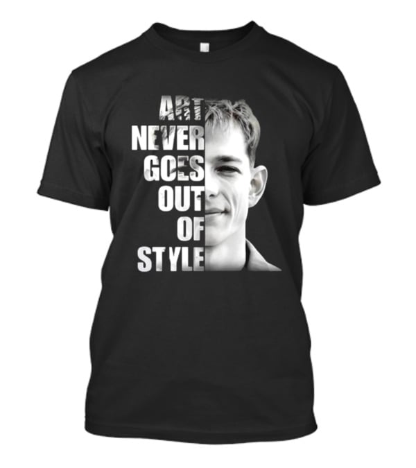 Art Never Goes Out Of Style Iconic Portrait Half Face T-Shirt
