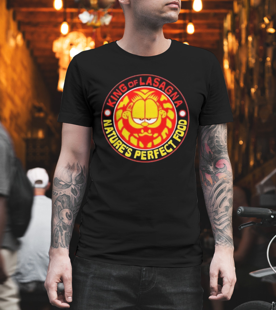 King of Lasagna Nature's Perfect Food Garfield Emblem T-Shirt