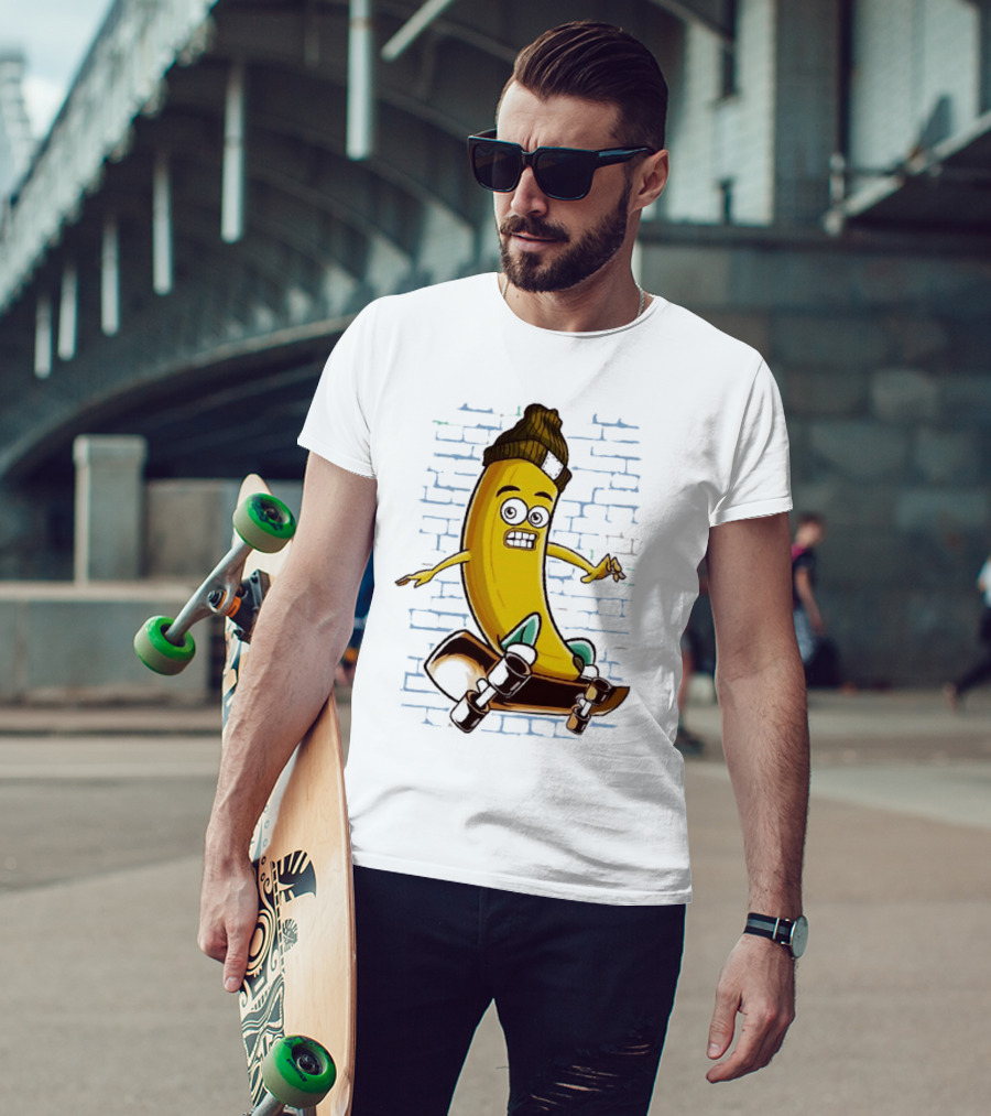 Inktastic Skateboarding Banana Beanie Graffiti Style Skateboard Rider T-Shirt