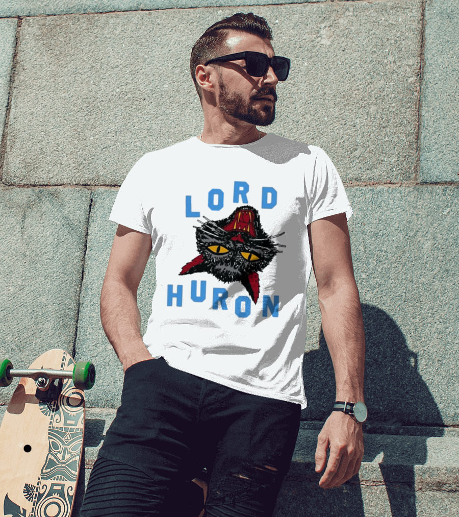 LORD HURON Upside Down Cat T-Shirt
