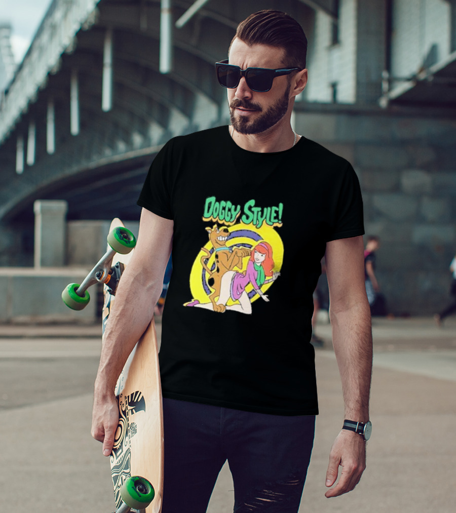 Scooby-Doo Doggy Style Daphne T-Shirt