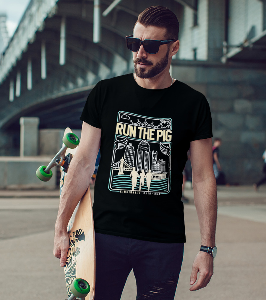 RUN THE PIG Skyline And Runners Cincinnati Ohio USA T-Shirt