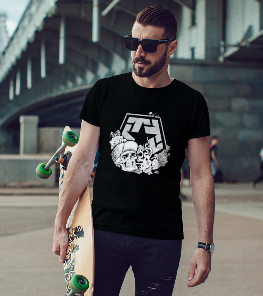 Tribal Gear Chuey Smoke Skull With Smoke And Roses T-Shirt