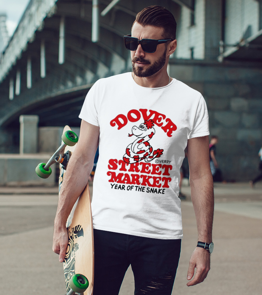 Dover Street Market X Year Of The Snake Red Text Desempacados Verdy Collaboration T-Shirt