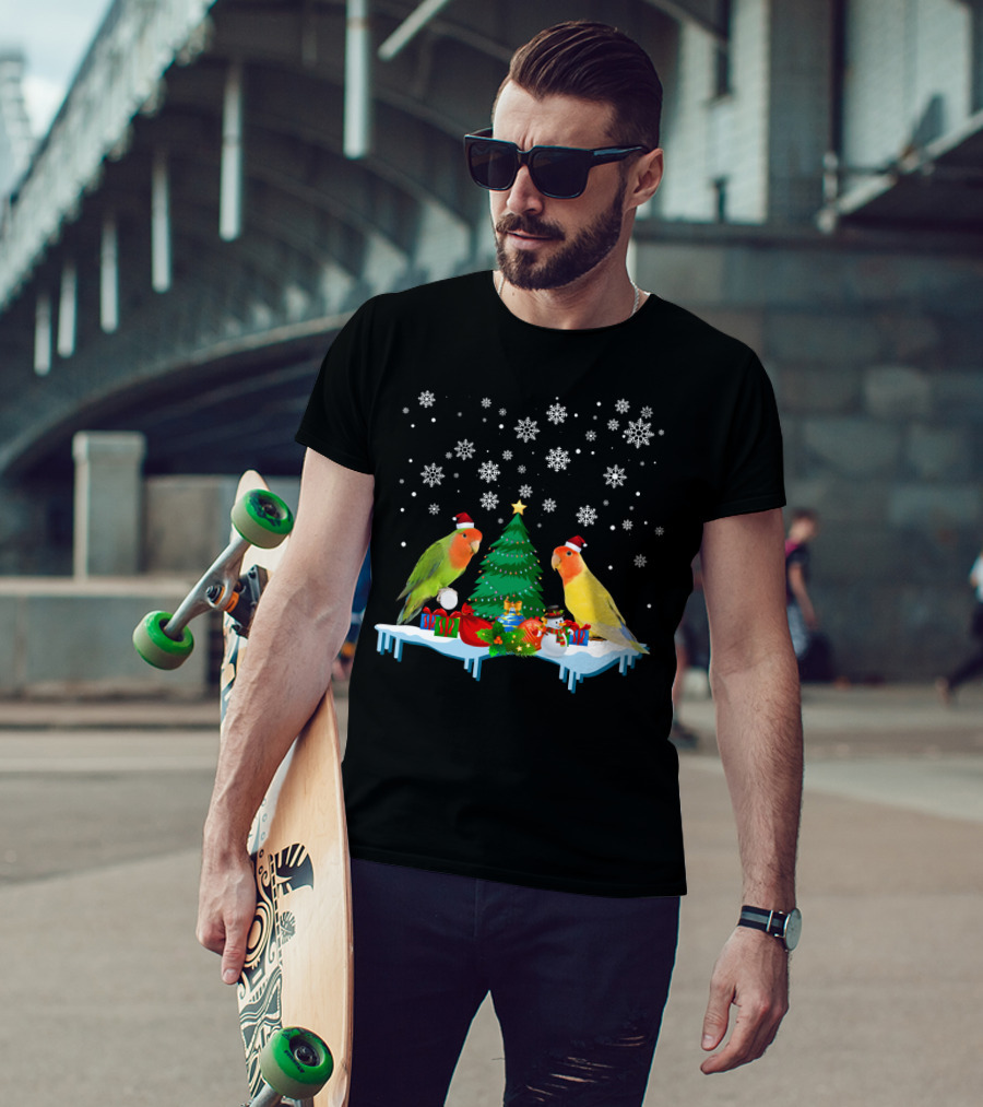 Lovebird Merry Christmas Snowflakes Tree Santa Hats T-Shirt