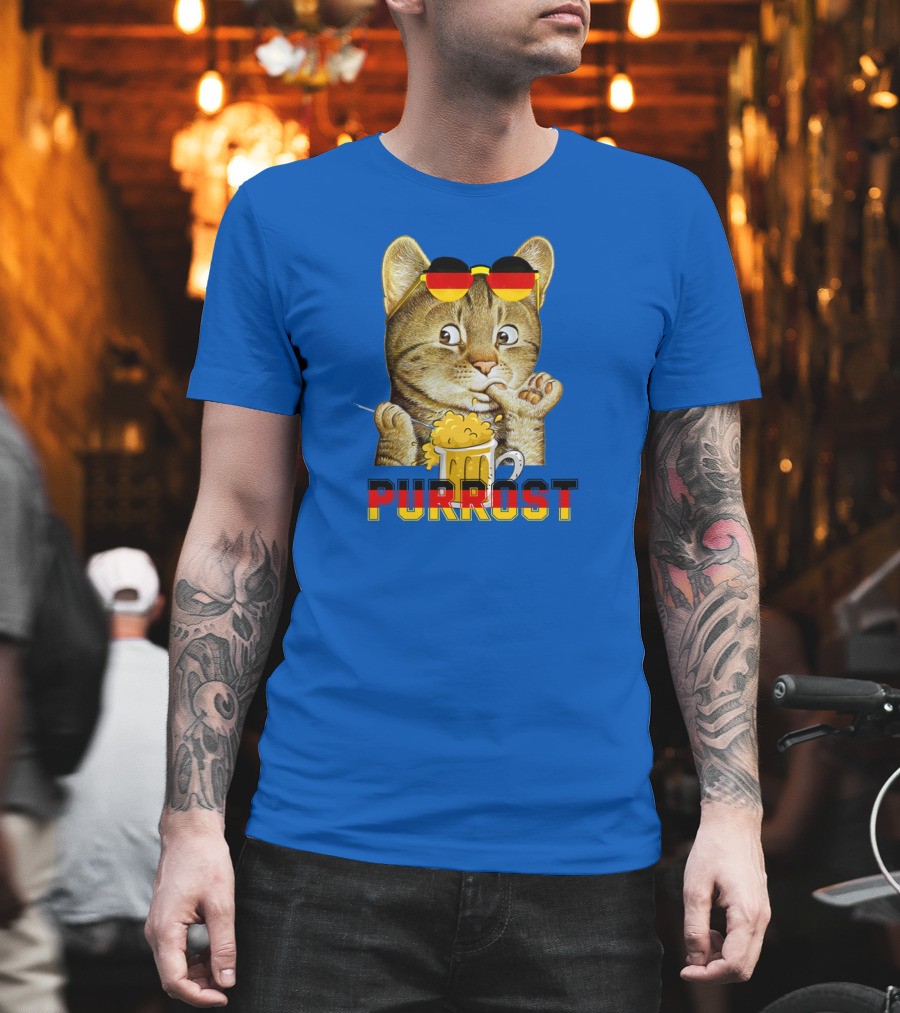 Oktoberfest Cat with Beer Mug and German Sunglasses Prost Pun Purrost T-Shirt