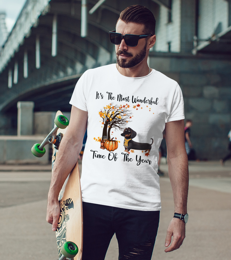 It's The Most Wonderful Time Of The Year Dachshund Halloween Pumpkin Autumn Leaves T-Shirt