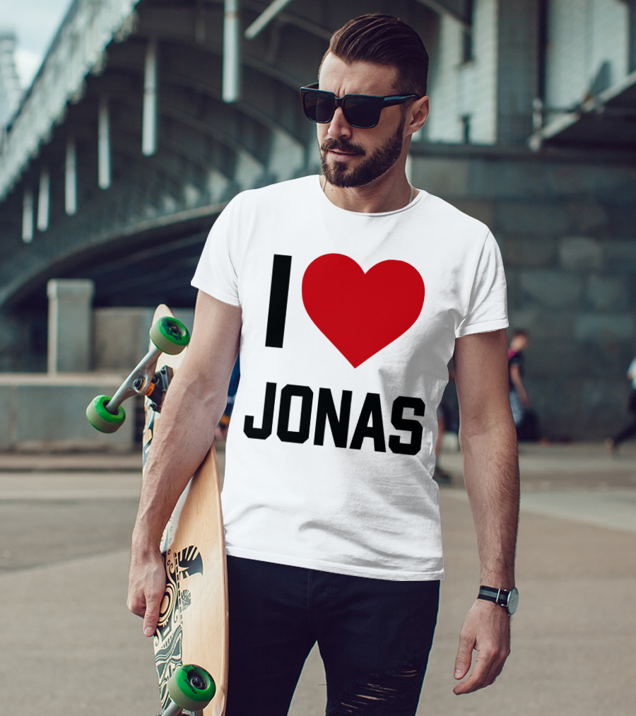 I Love Jonas Brothers Family Roast Show On Netflix T-Shirt