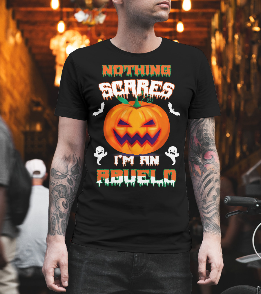 Nothing Scares I'm An Abuelo Halloween Pumpkin Ghosts and Bats T-Shirt