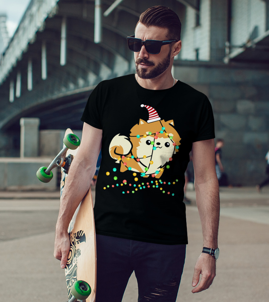 Christmas Lights Pomeranian Santa Hat T-Shirt
