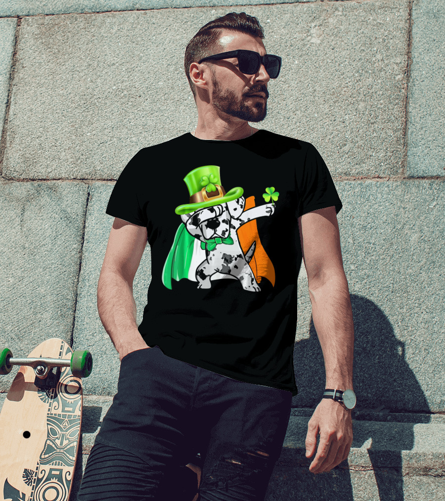 Dabbing Great Dane Irish Flag Shamrock Hat Cape T-Shirt