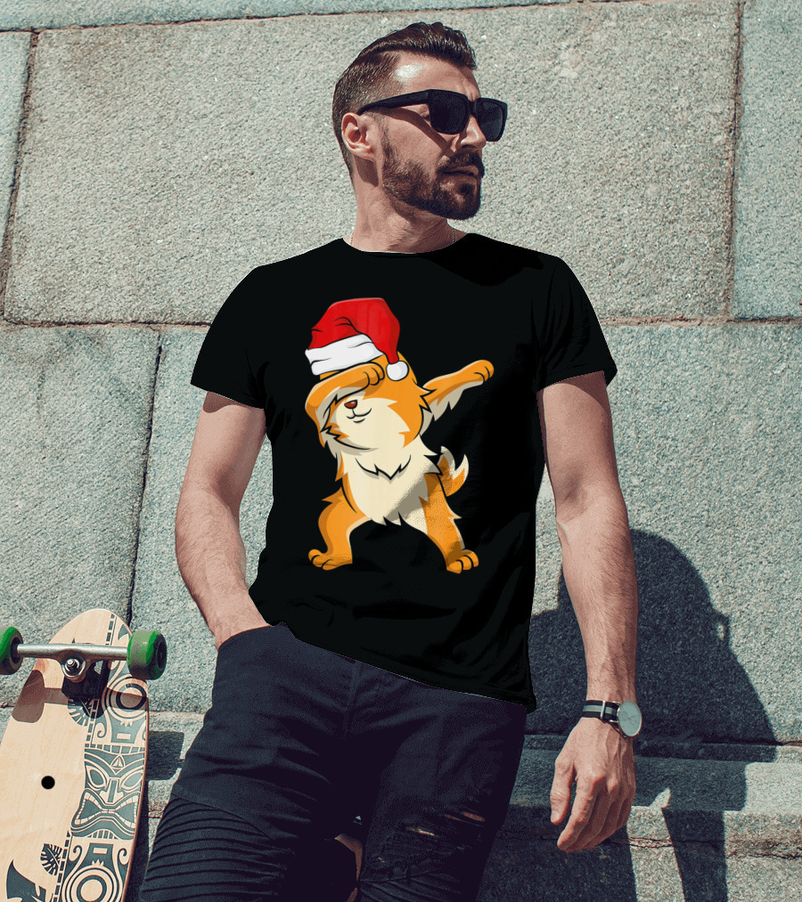 Dabbing Pomeranian With Santa Hat T-Shirt