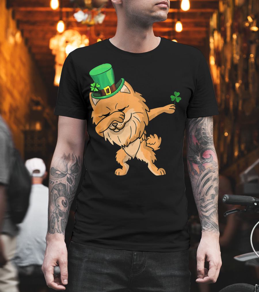 St Patricks Dabbing Pomeranian Leprechaun with Shamrock T-Shirt