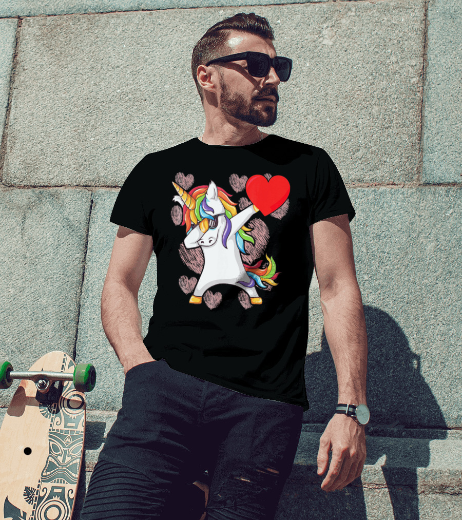 Funny Dabbing Unicorn Holding Heart Valentines T-Shirt