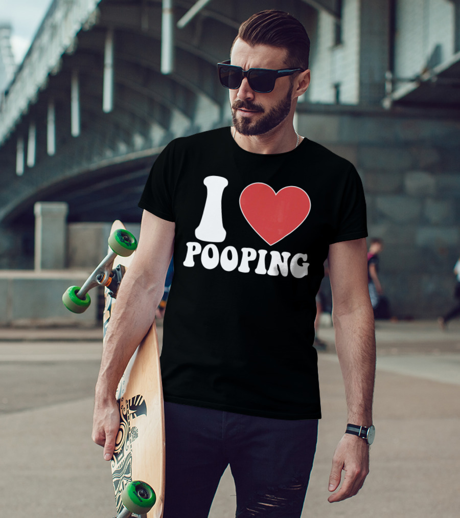 I HEART POOPING Funny Valentines T-Shirt