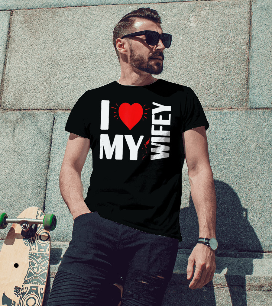 I Love My Wifey Heart Valentine's Day T-Shirt