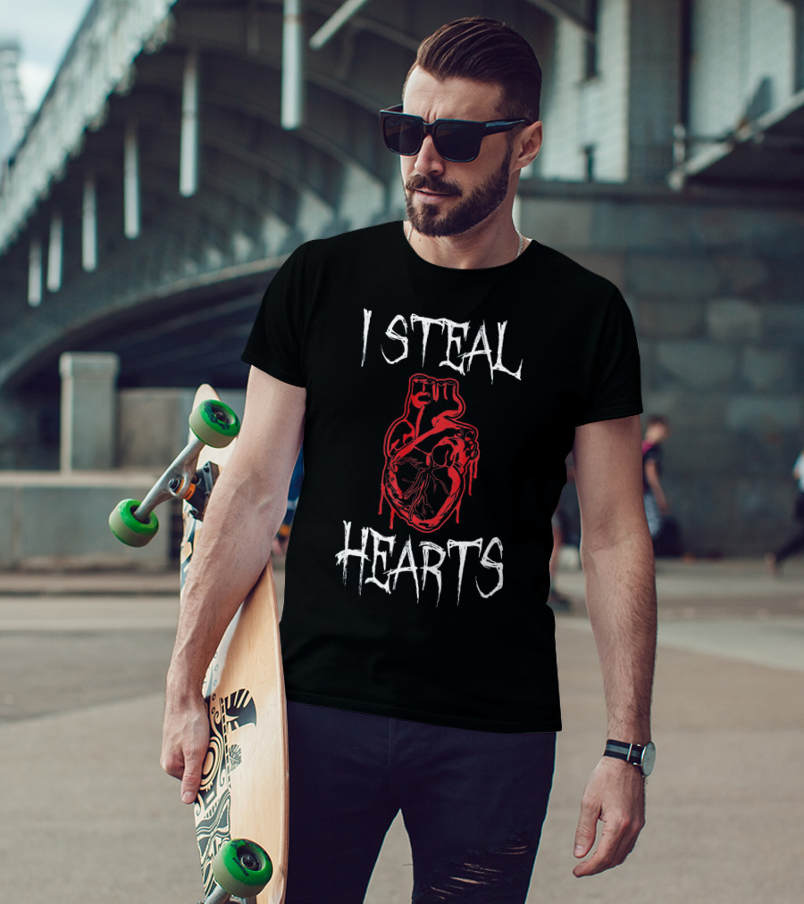 I Steal Hearts With Red Dripping Anatomical Heart Valentine Horror T-Shirt