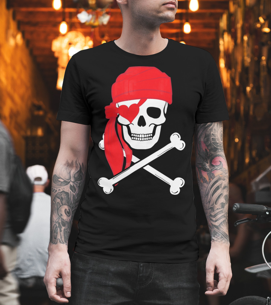 Pirate Skull and Cross Bones Heart Eyepatch Valentines T-Shirt