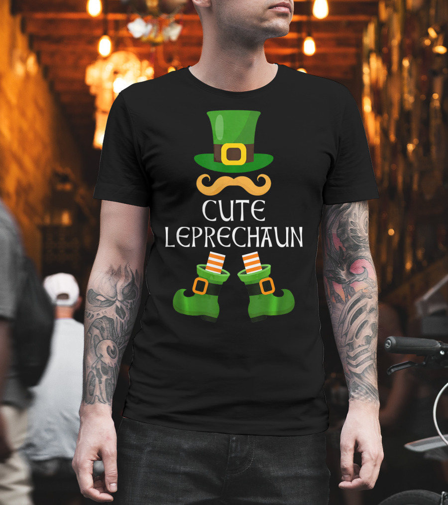 Cute Leprechaun Matching Family St Patrick's Day Hat Boots T-Shirt