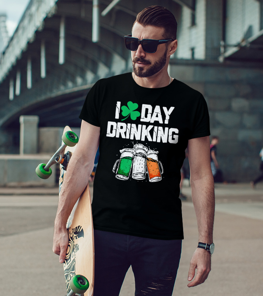 I Love Day Drinking Lucky Shamrock And Irish Flag Beer Mugs T-Shirt