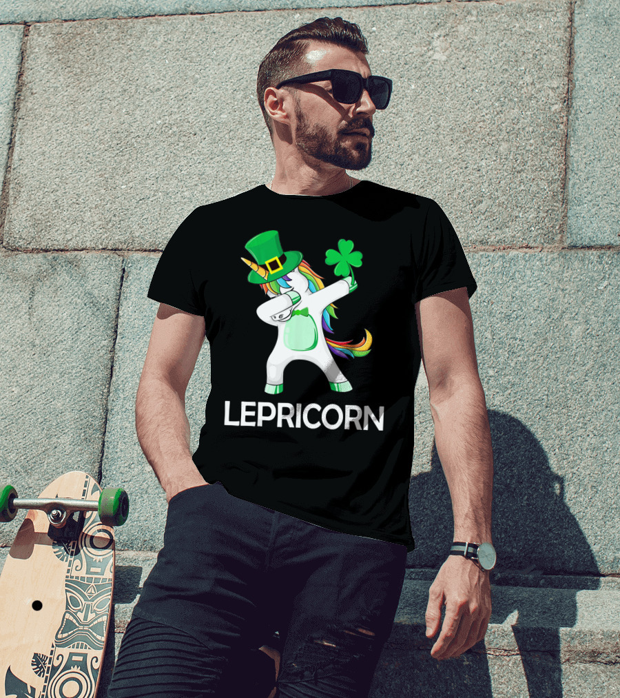 Lepricorn Unicorn Leprechaun Dabbing With Shamrock And Green Hat T-Shirt