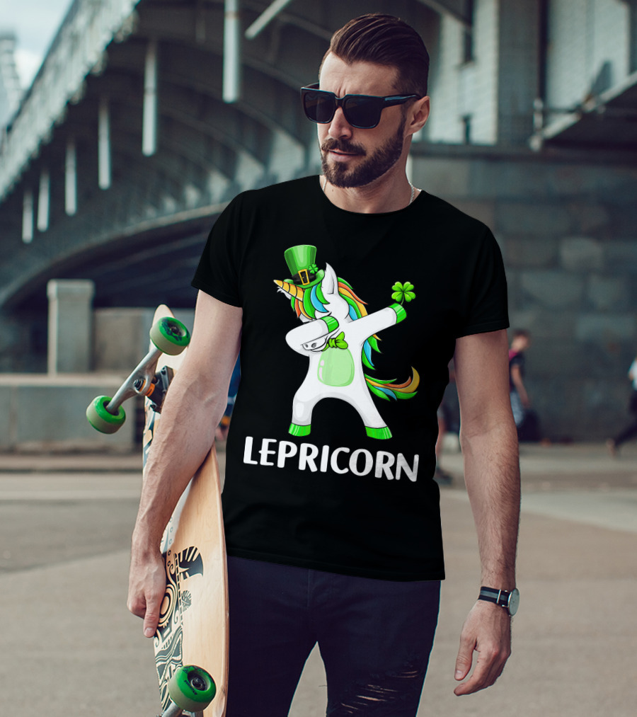 Lepricorn Dabbing Leprechaun Unicorn With Rainbow Mane And Green Hat T-Shirt