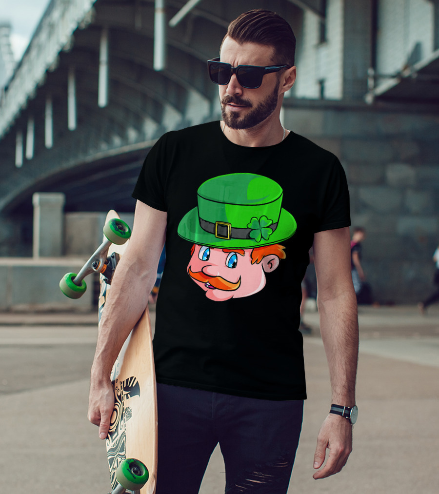 Leprechaun Face With Green Hat And Shamrock T-Shirt