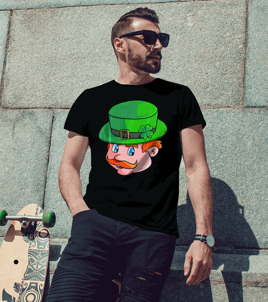Leprechaun Face With Green Hat And Shamrock T-Shirt