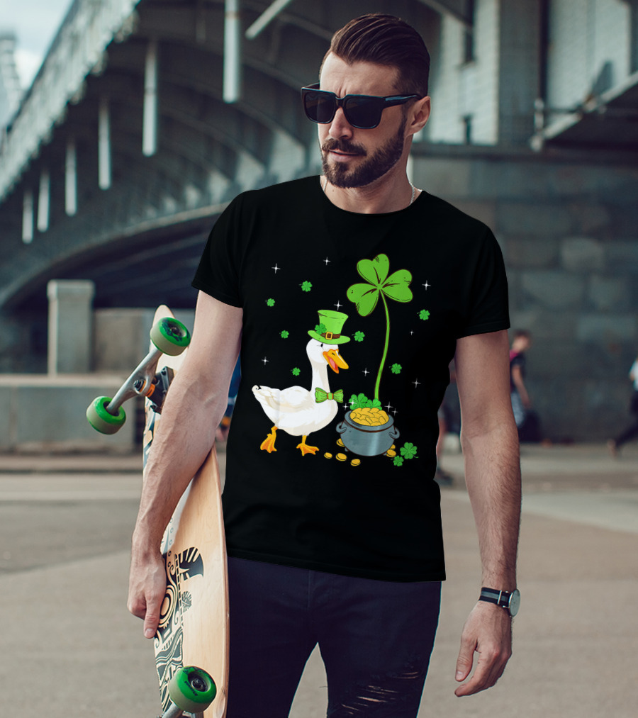 Shamrock Duck With Leprechaun Hat And Pot Of Gold T-Shirt