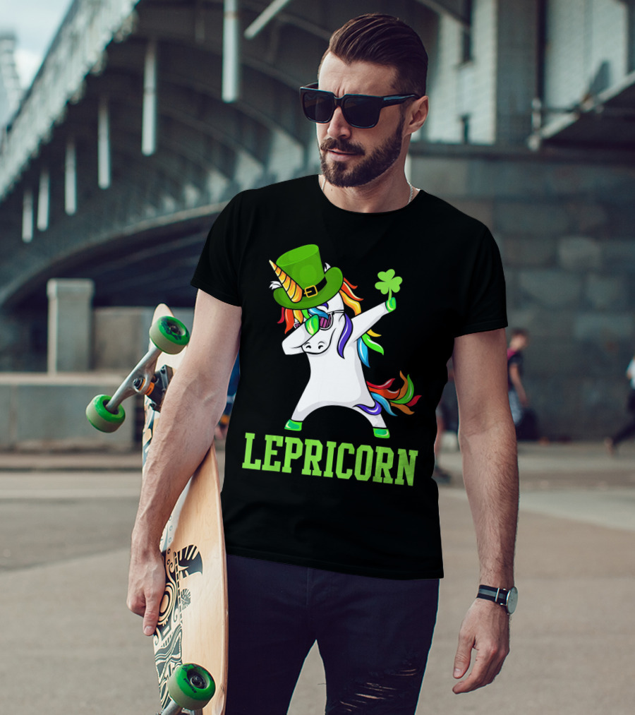 Lepricorn Lucky Irish St Patricks Day Unicorn Dabb With Shamrock Hat T-Shirt