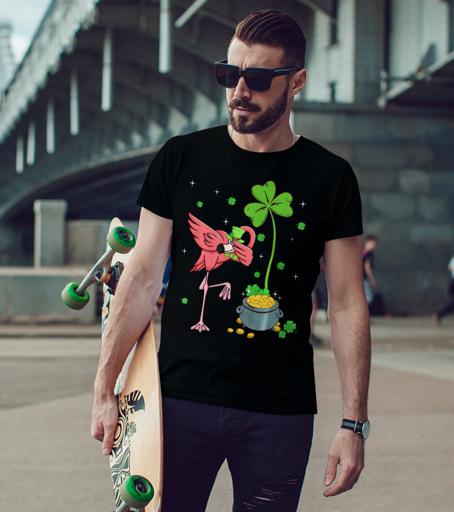 Shamrock Leprechaun Flamingo St Patricks Pot Of Gold T-Shirt