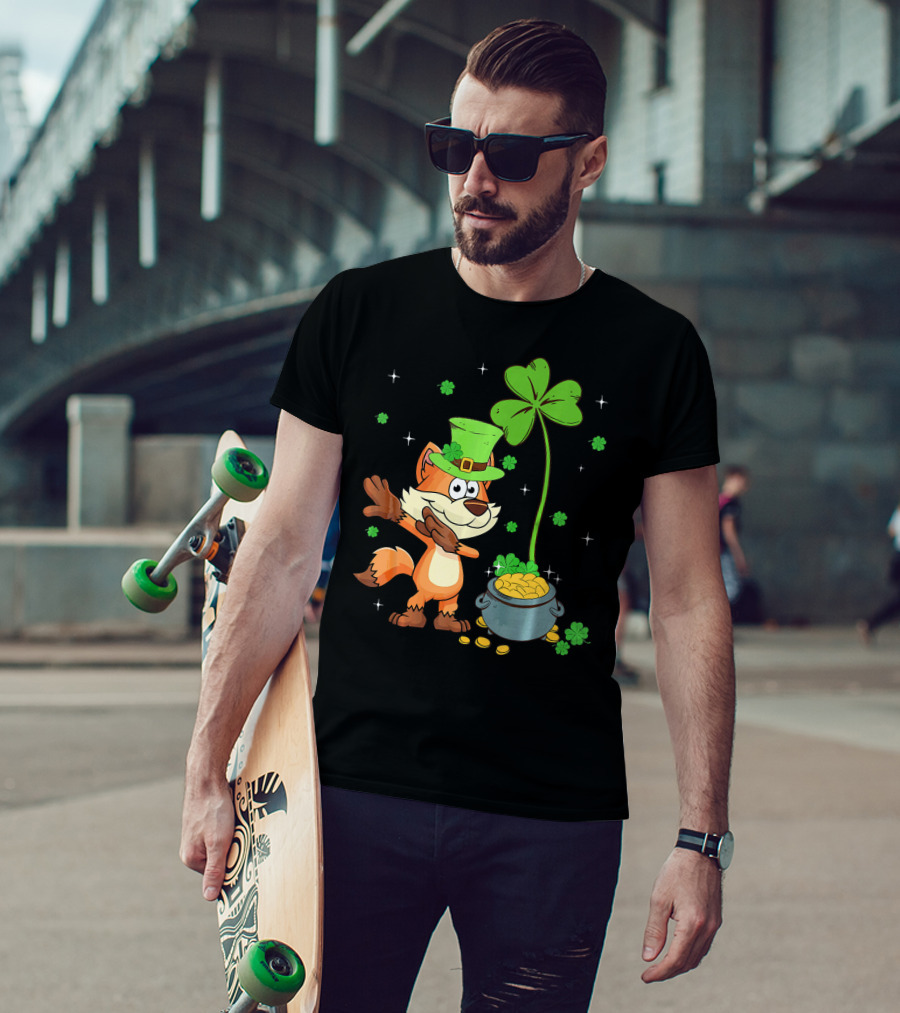 Shamrock Leprechaun Fox With Clover And Pot Of Gold T-Shirt