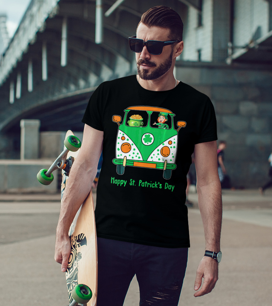 Happy St. Patrick's Day Leprechaun Gold Pot Hippie Car T-Shirt